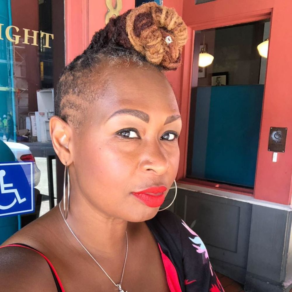 Meet your Posher, Tracy